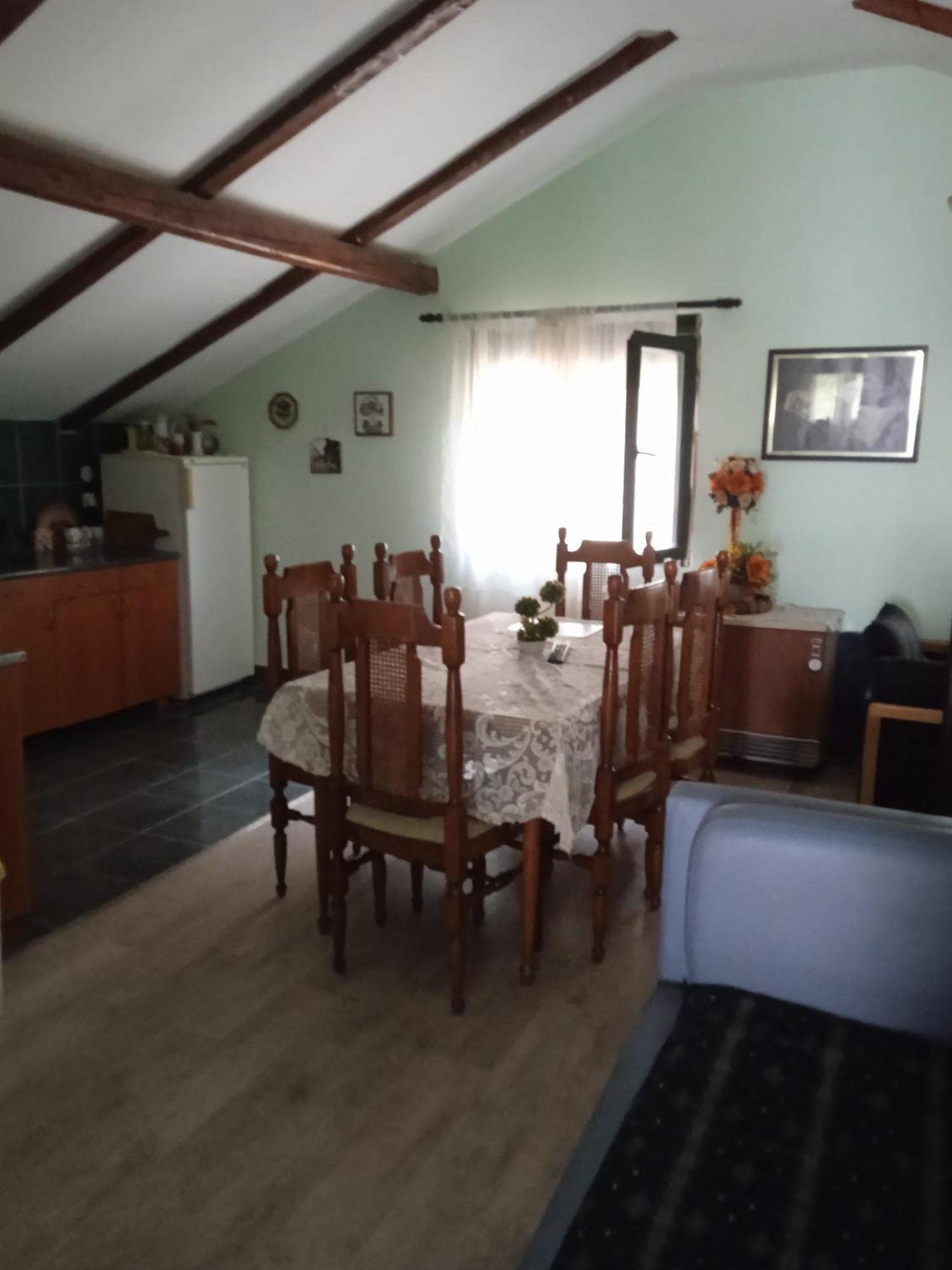 Guest House Keserovic Vinci Екстериор снимка